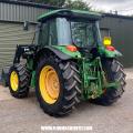John Deere 5720