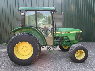 John Deere 5500 SOLD