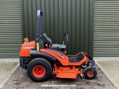 *SOLD* Kubota ZD326S