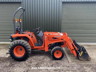 *SOLD* Kubota STV36