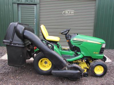 John Deere X740 was £5,500 NOW £4,500 SOLD