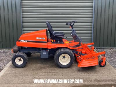 *SOLD* Kubota F2560