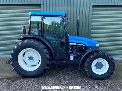 *SOLD* New Holland TN75S