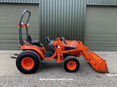 *SOLD* Kubota B2400