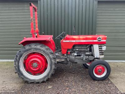 SOLD Massey Ferguson 165