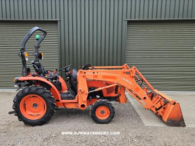 *SOLD* Kubota ST401