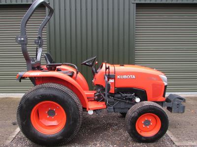 Kubota L1361 SOLD