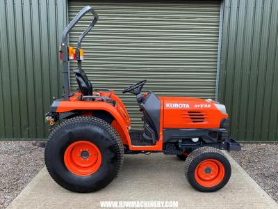 *SOLD* Kubota STV32