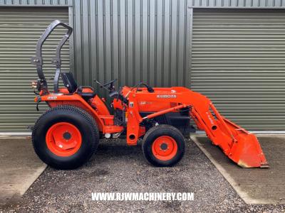 *SOLD* Kubota L3200