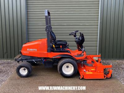 Kubota F3890