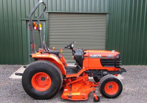 Kubota B2710