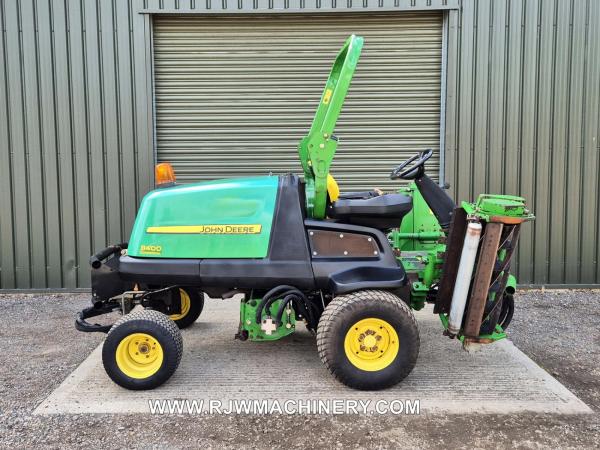 John Deere 8400 Cylinder Mower