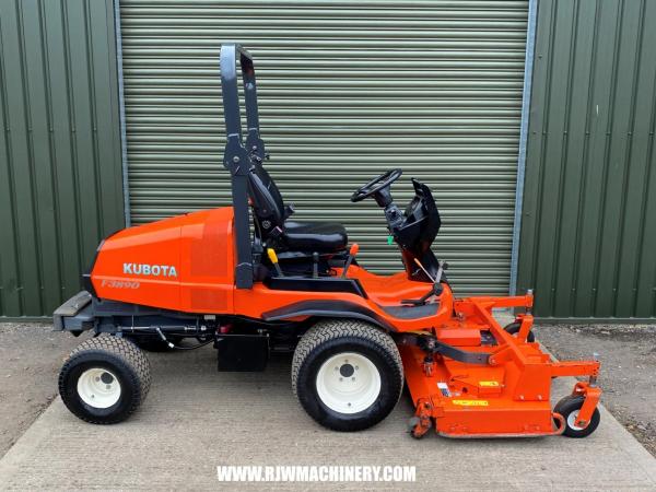 Kubota F3890