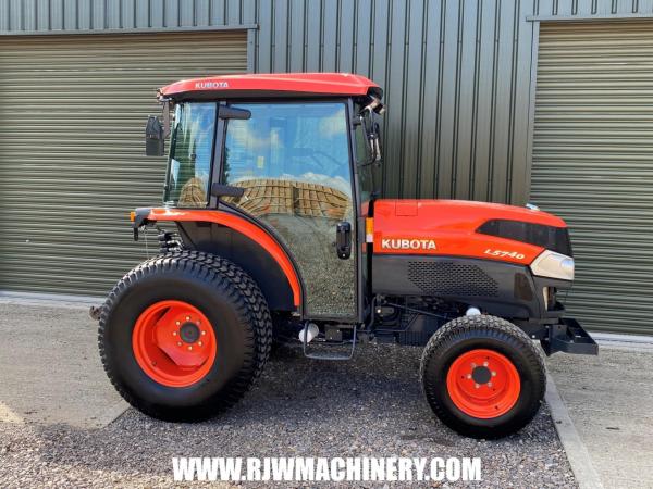 Kubota L5740 SOLD
