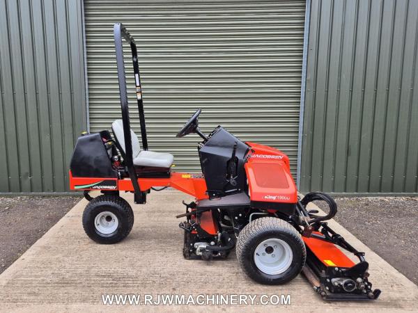 Jacobsen Tri King 1900D