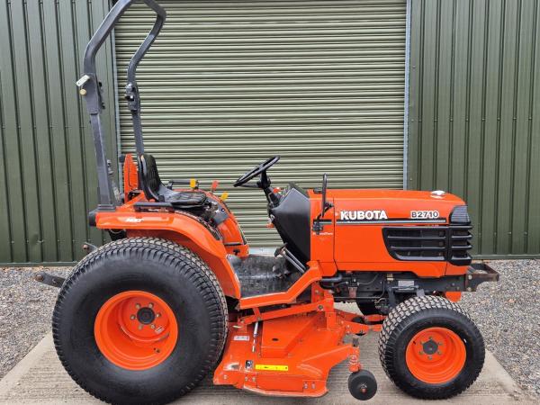 *SOLD* Kubota B2710