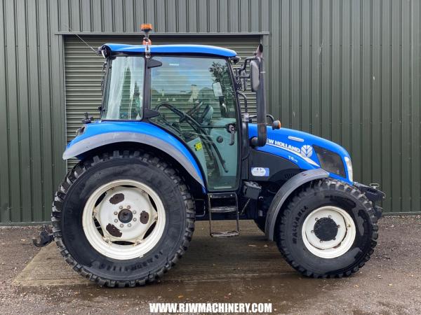 New Holland T4.75 Powerstar
