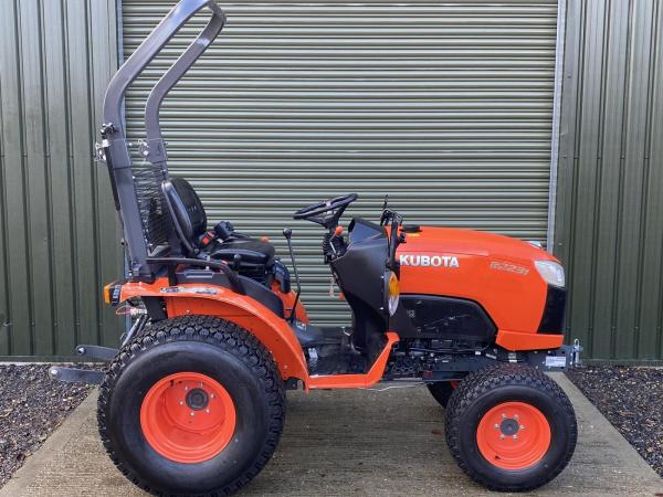 *SOLD* Kubota B2231