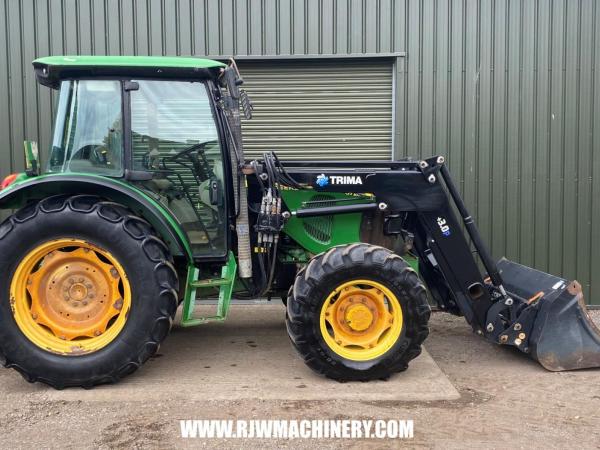 John Deere 5720