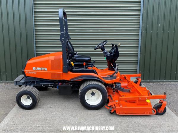 Kubota F3890