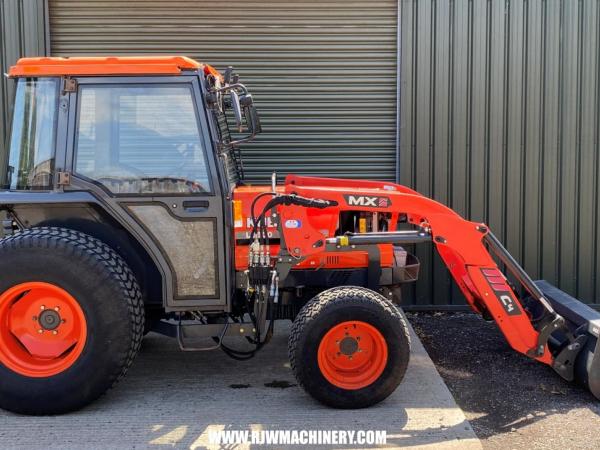 Kubota L3600